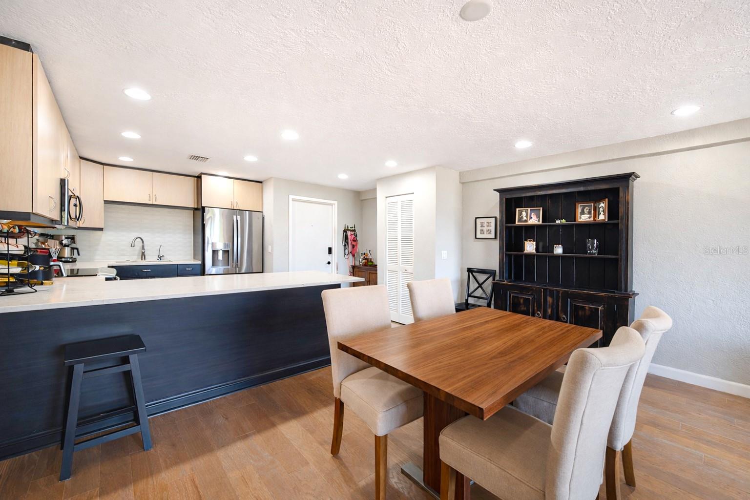 Image 9 of 35 For 4651 1st Street Ne 303