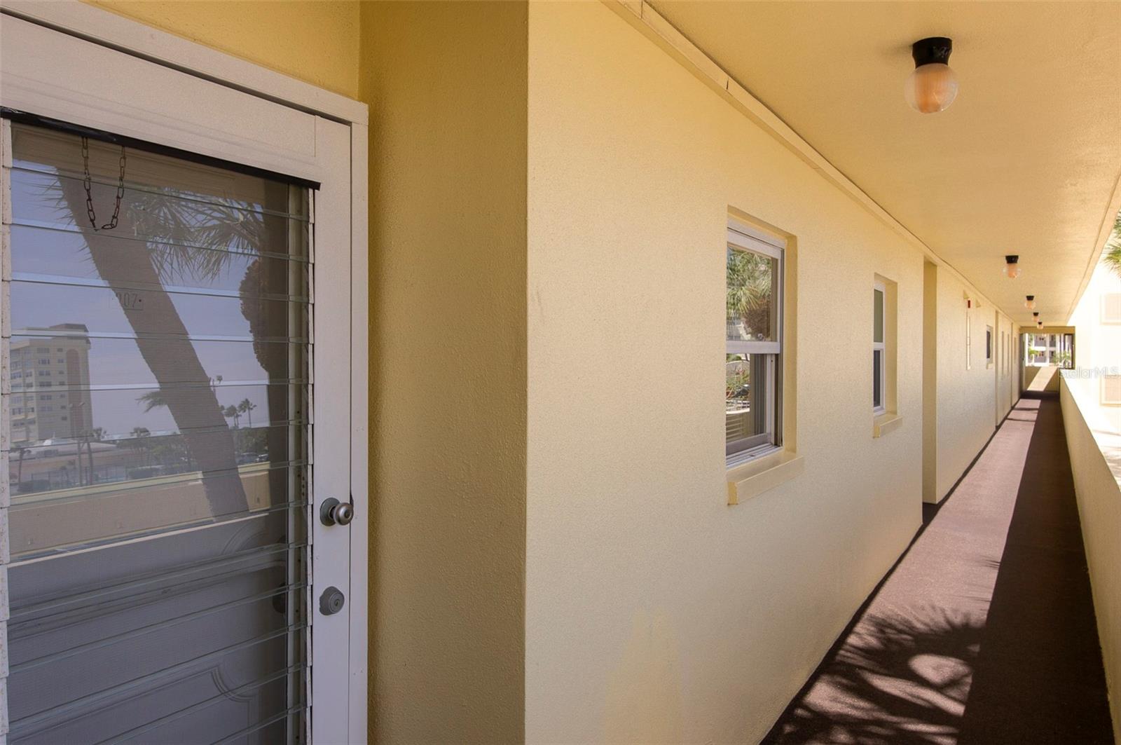 Image 20 of 46 For 4725 Cove Circle 207