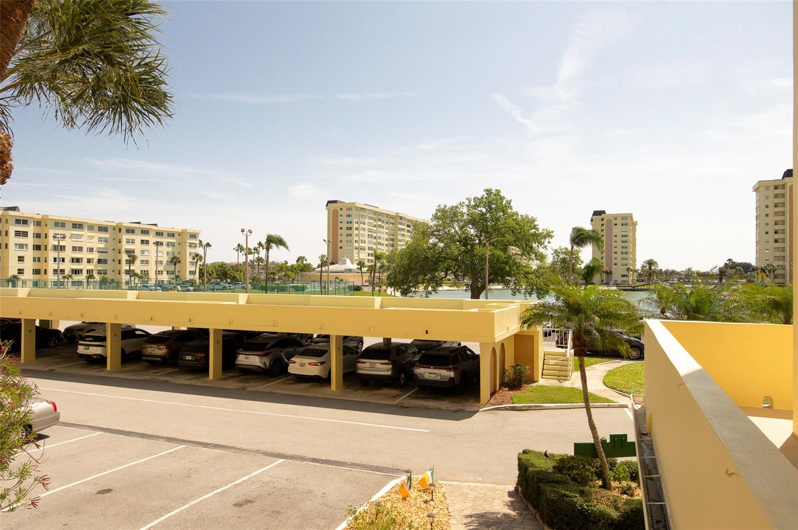 Image 44 of 46 For 4725 Cove Circle 207