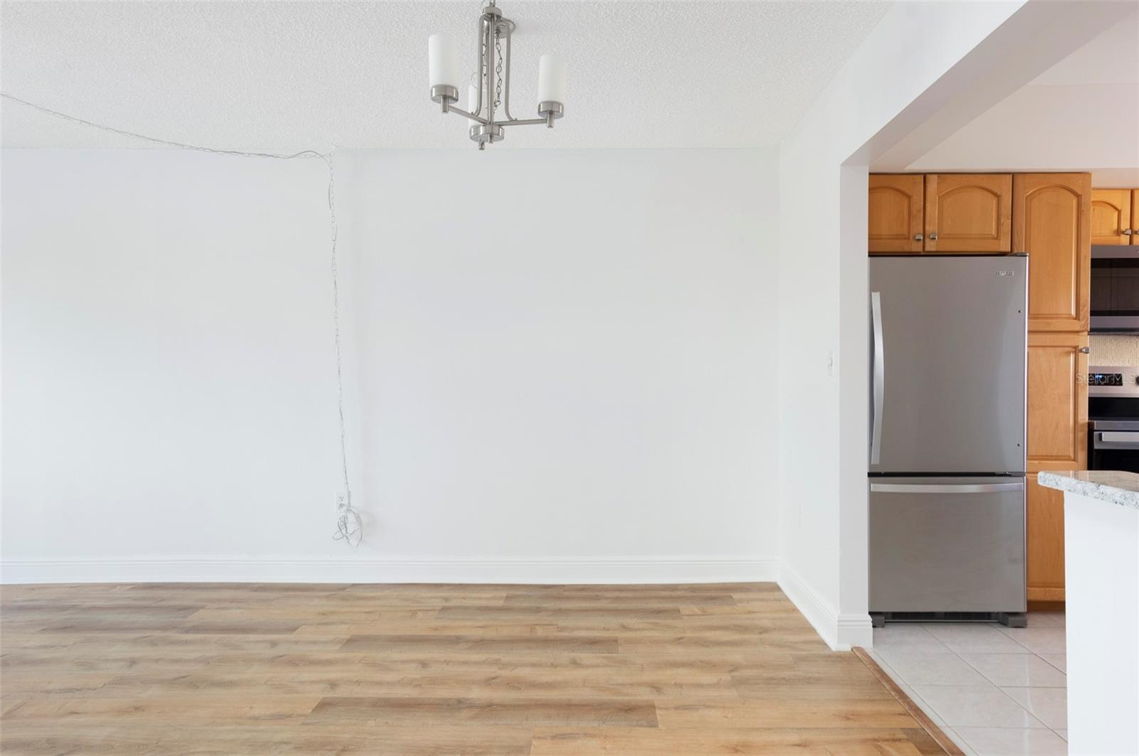 Image 7 of 46 For 4725 Cove Circle 207