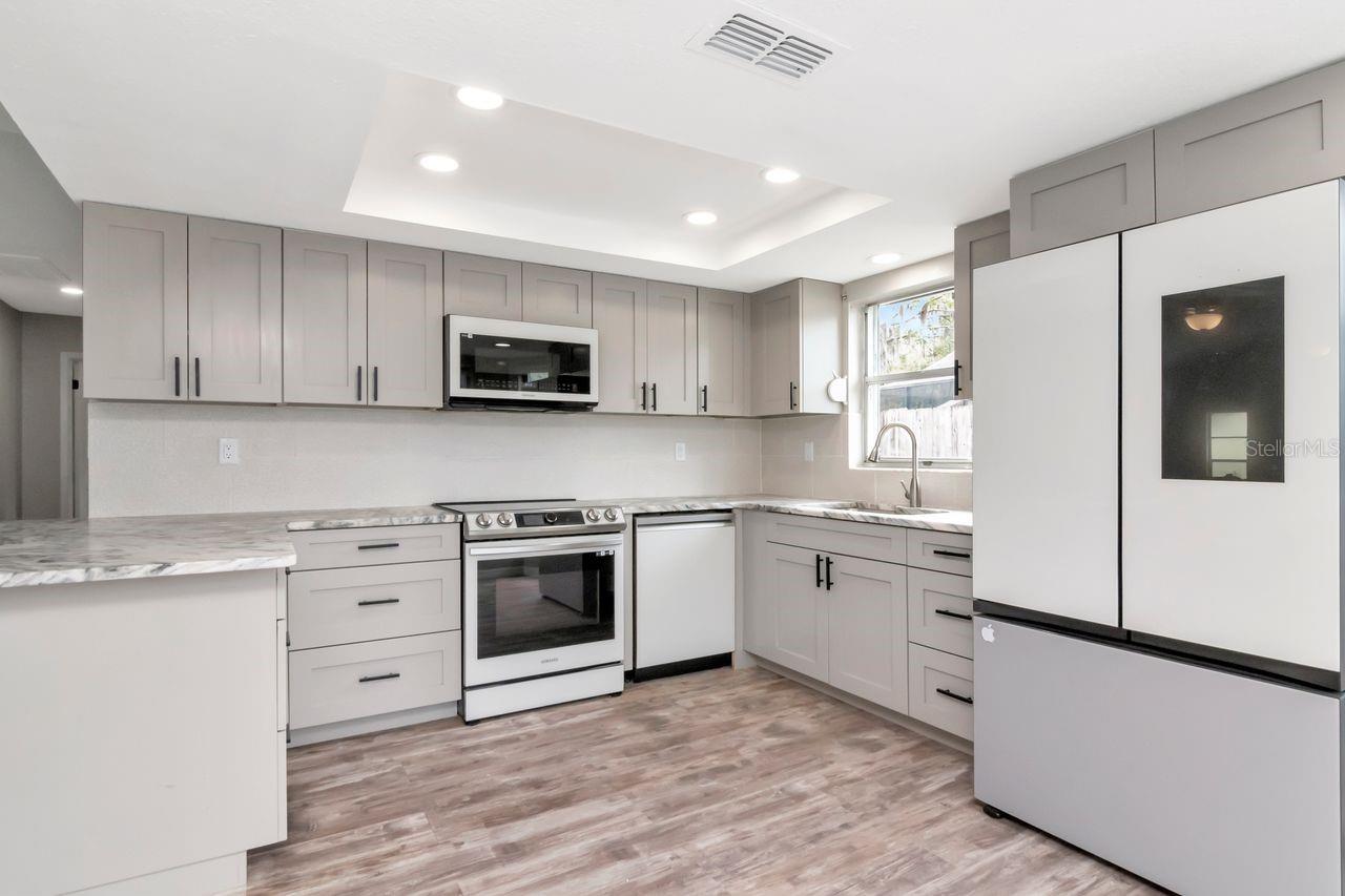 Image 18 of 48 For 7665 Deer Foot Drive