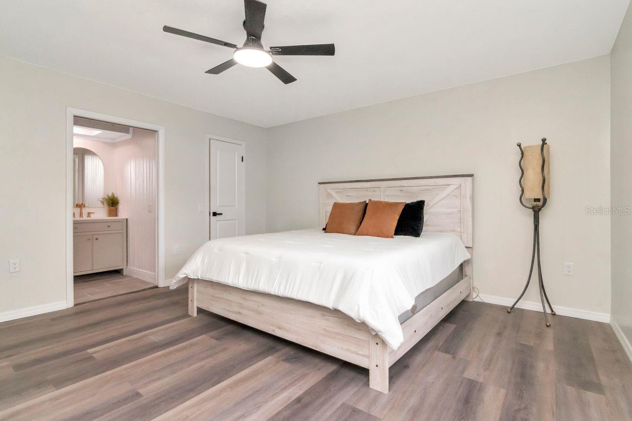 Image 23 of 48 For 7665 Deer Foot Drive