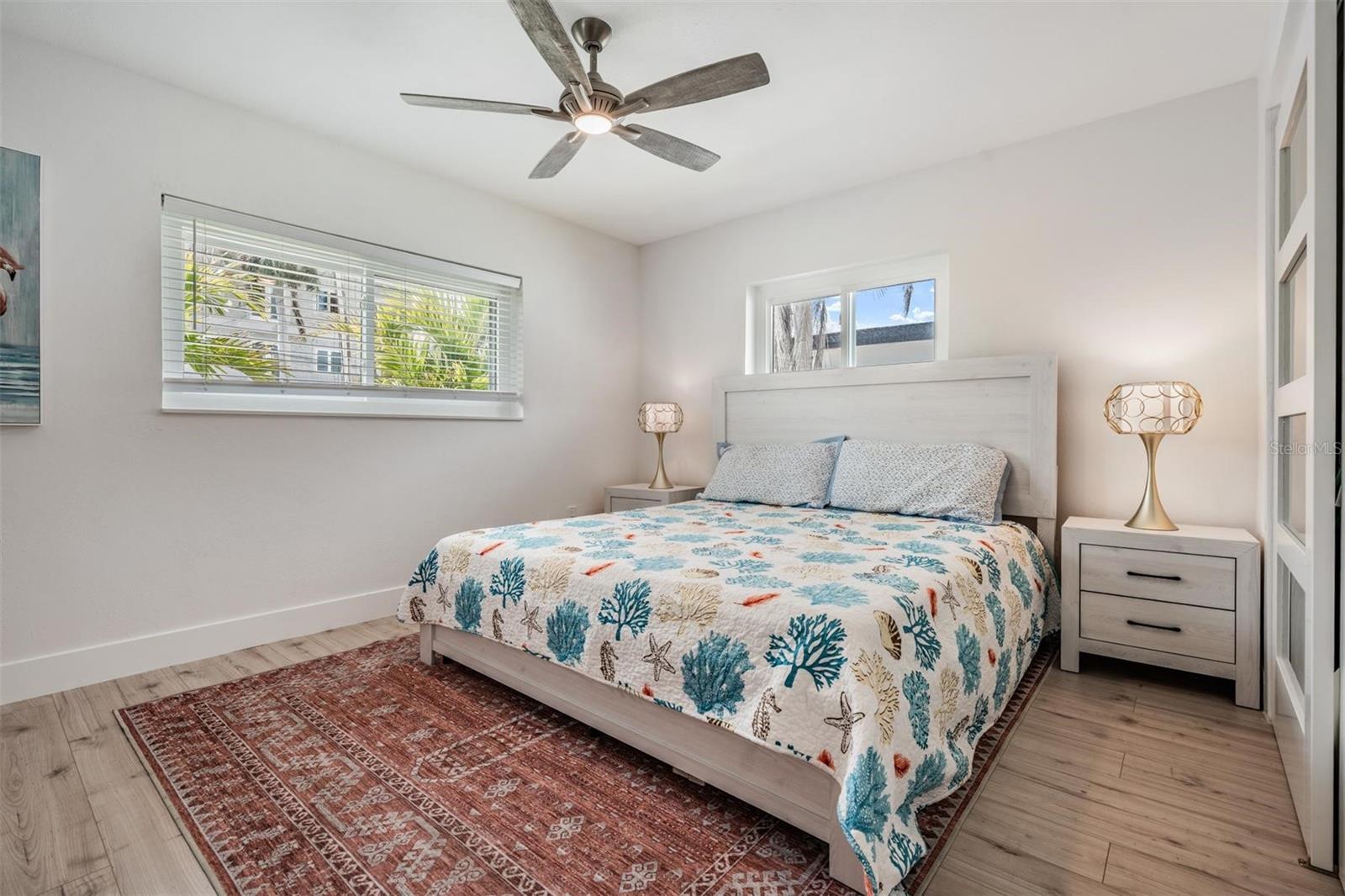 Image 18 of 39 For 11425 5th Street E