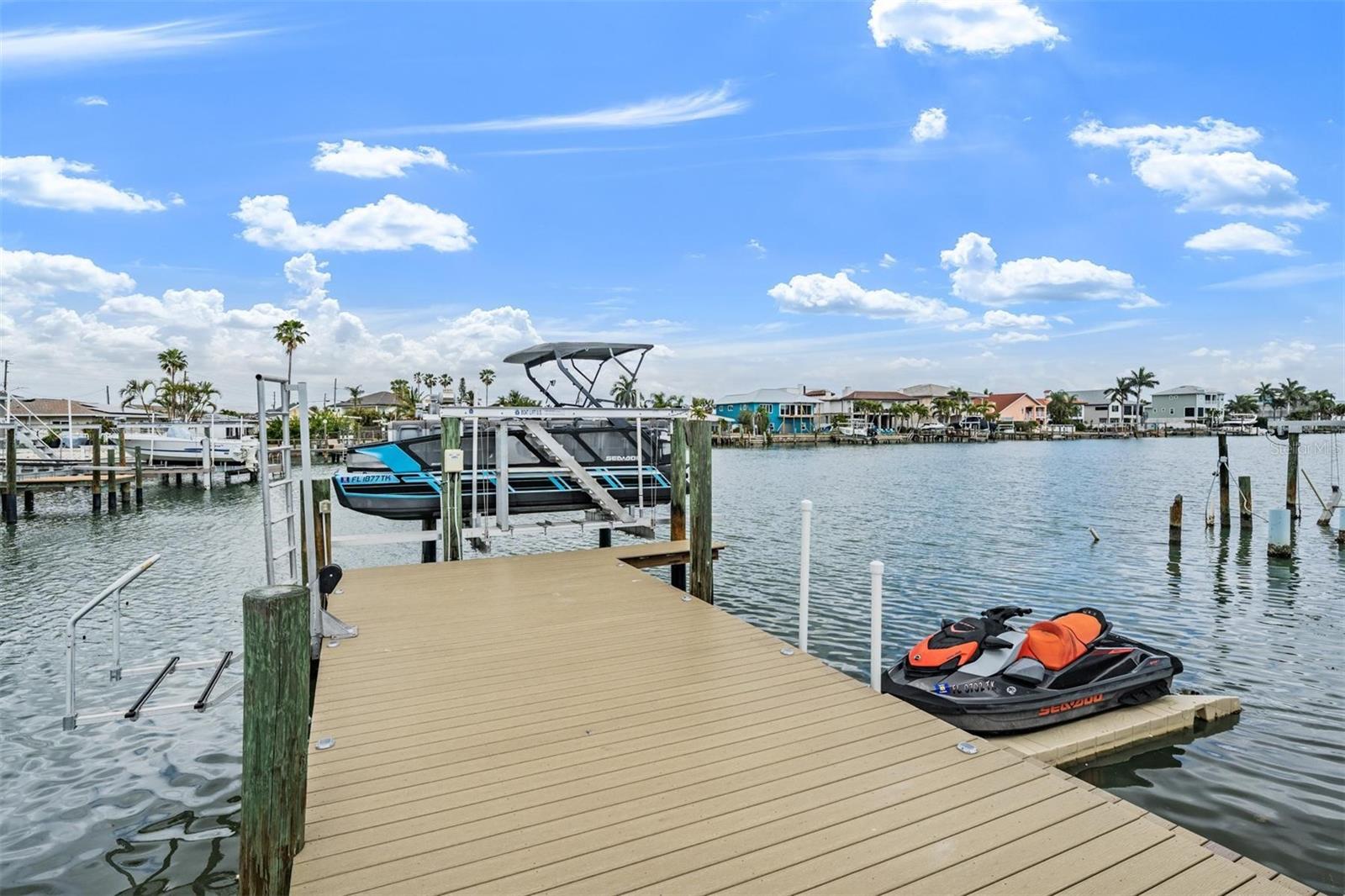 Image 35 of 39 For 11425 5th Street E