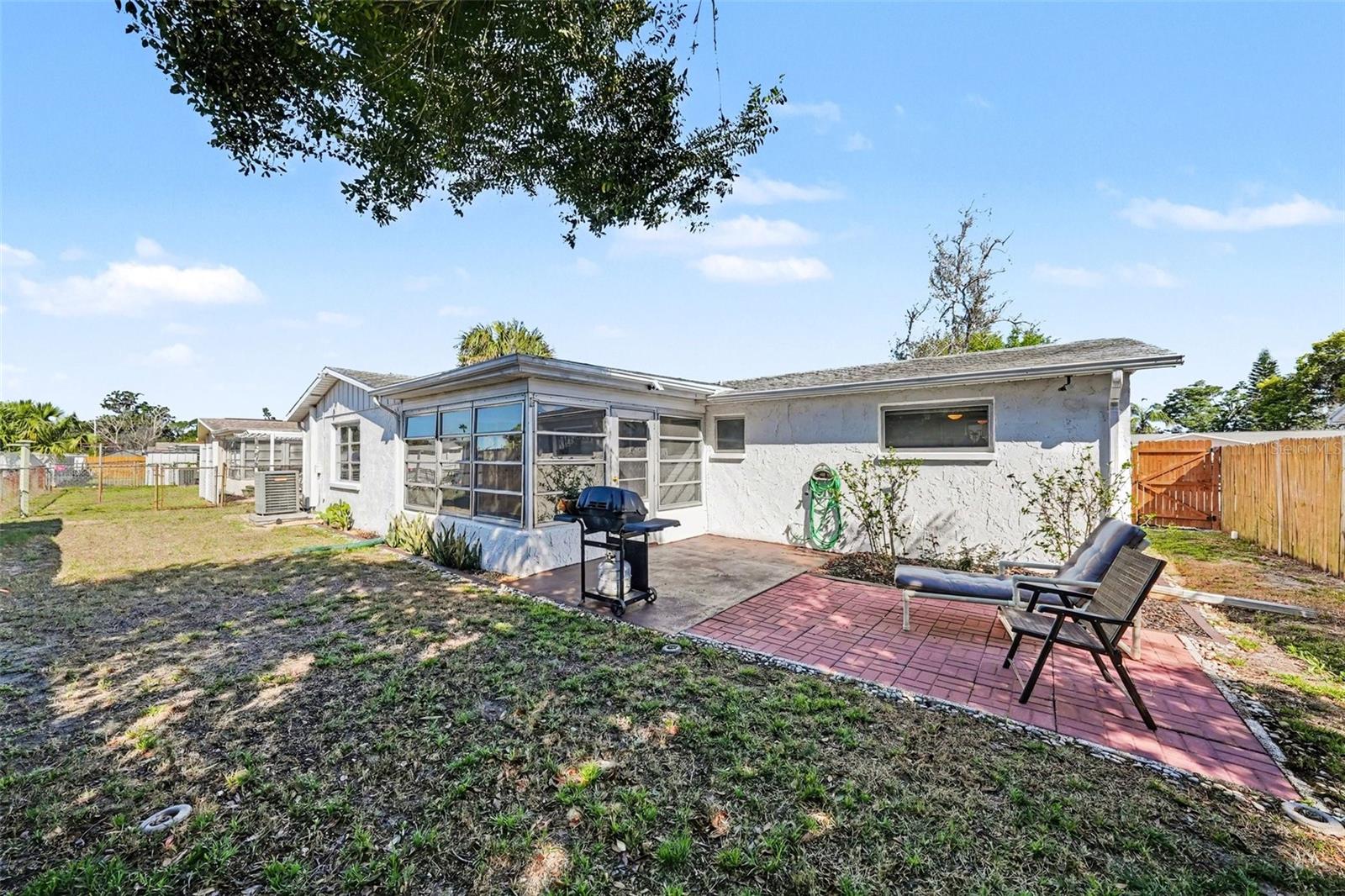 Image 23 of 25 For 6422 Tralee Avenue