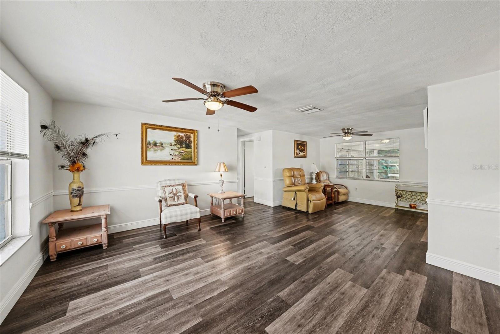 Image 4 of 25 For 6422 Tralee Avenue