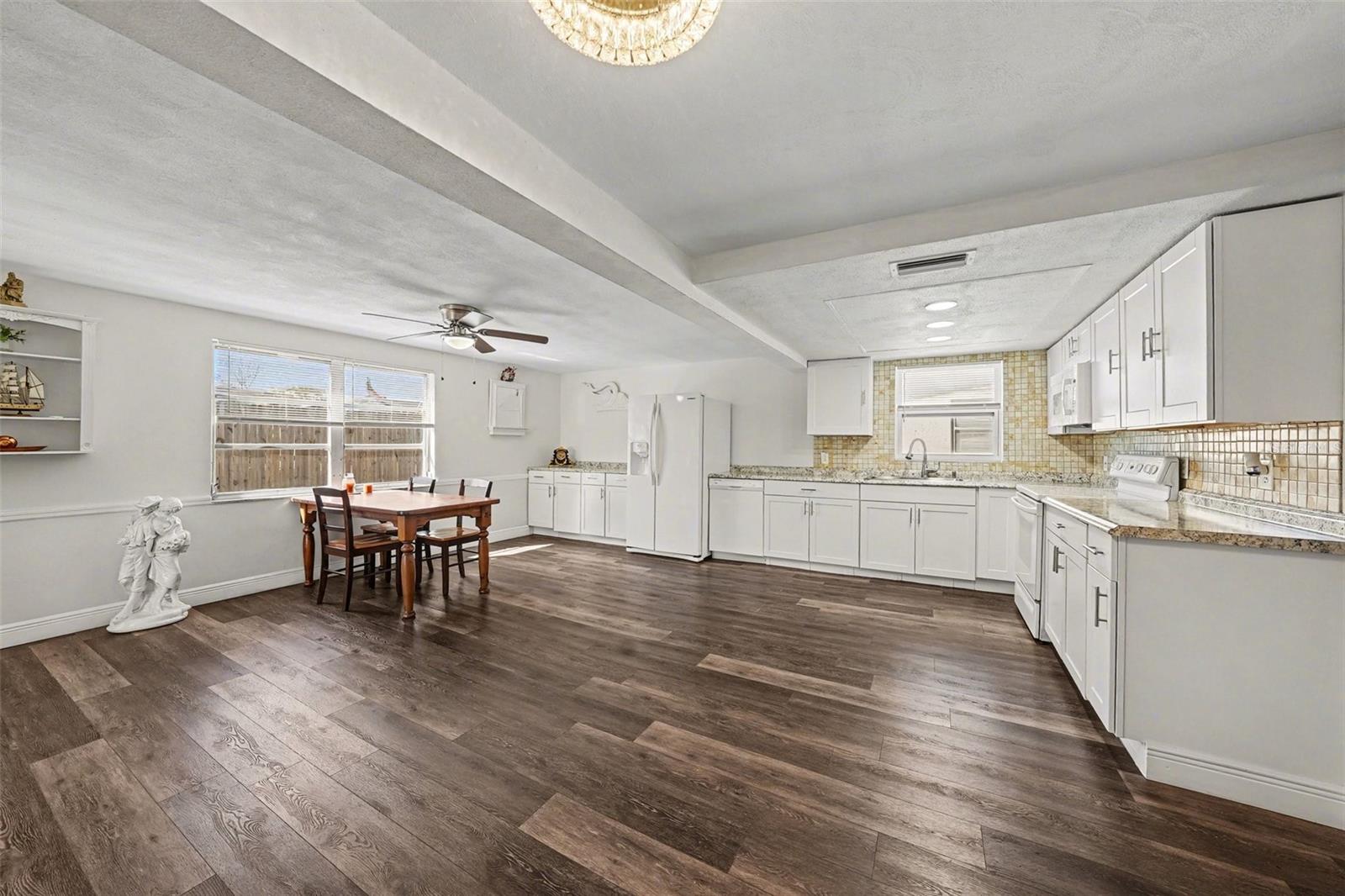 Image 9 of 25 For 6422 Tralee Avenue