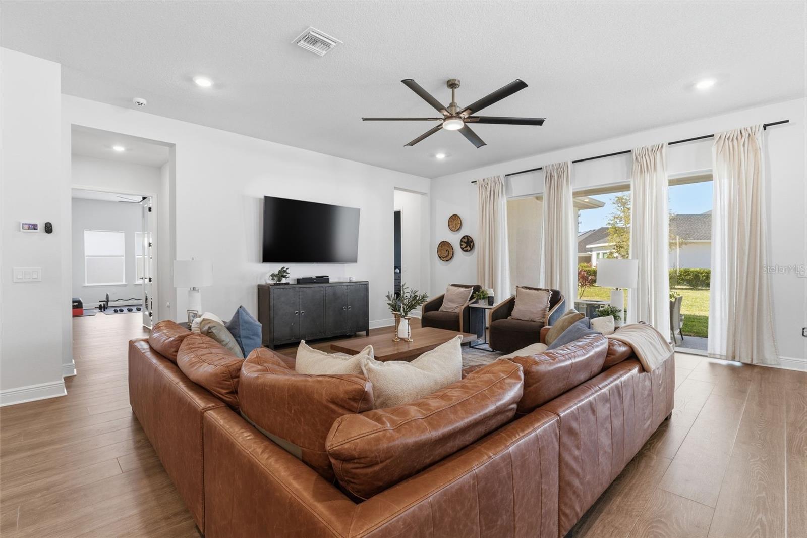 Image 11 of 41 For 6105 Nikki Lane