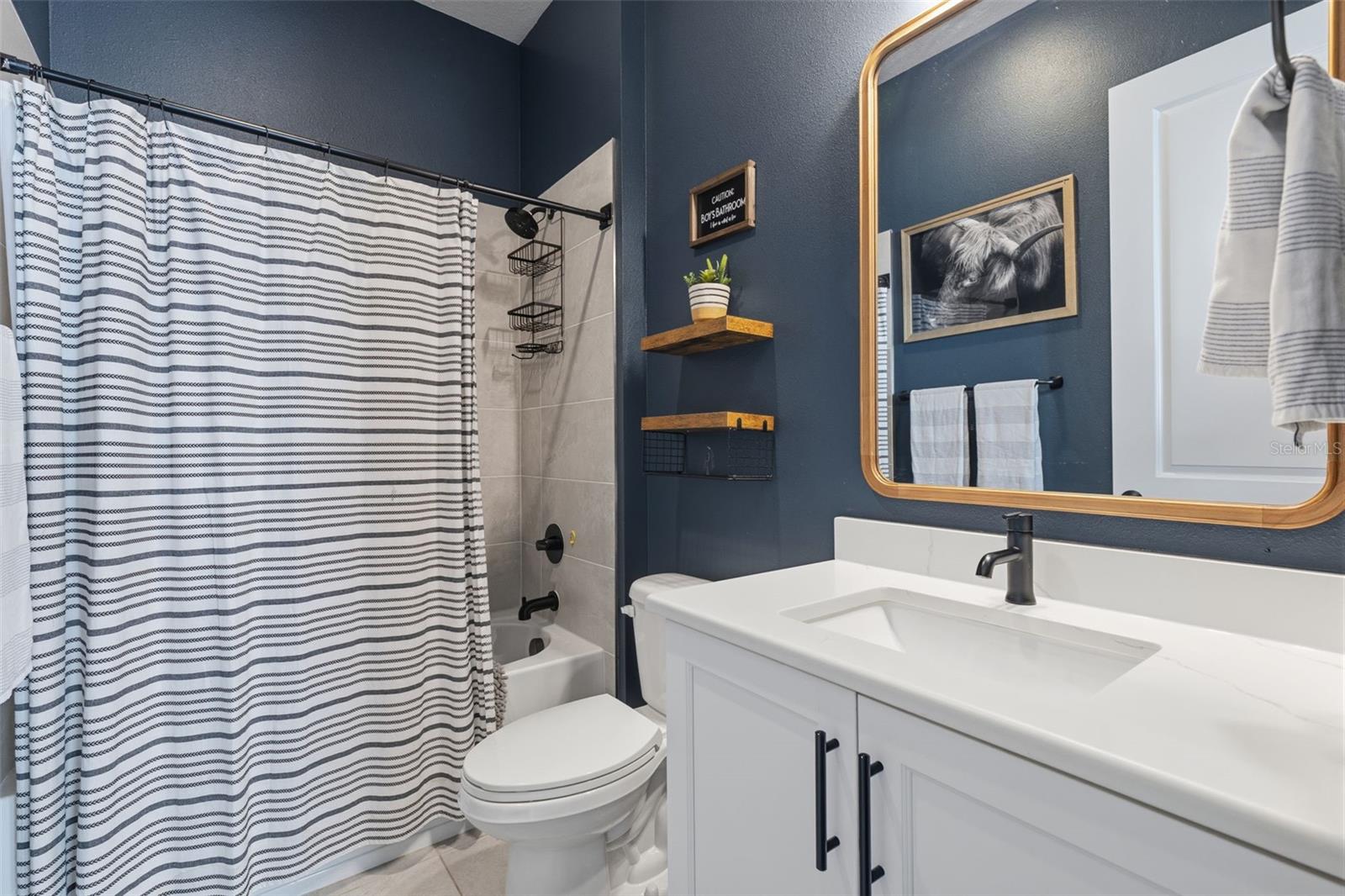 Image 24 of 41 For 6105 Nikki Lane