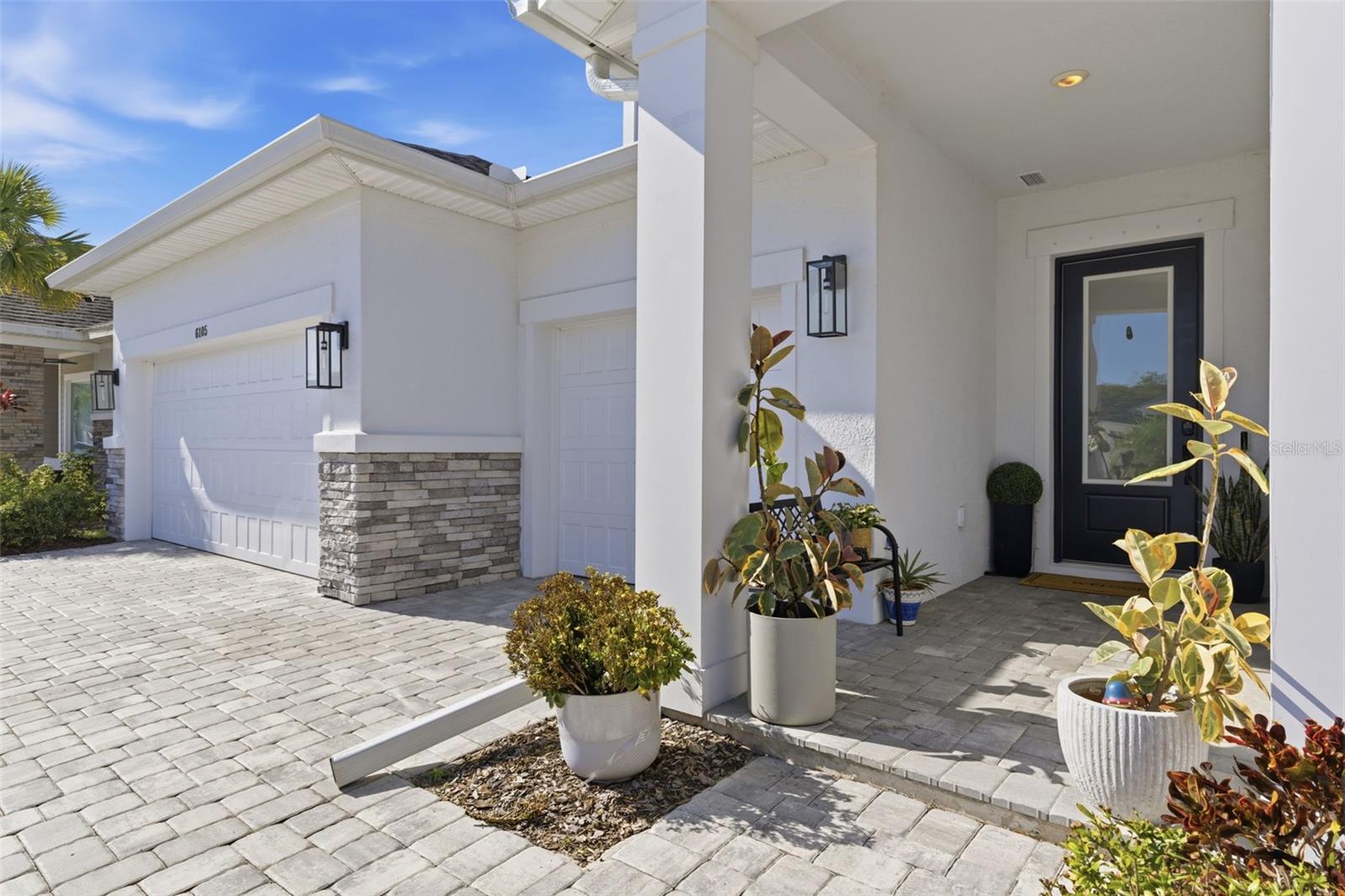 Image 3 of 41 For 6105 Nikki Lane