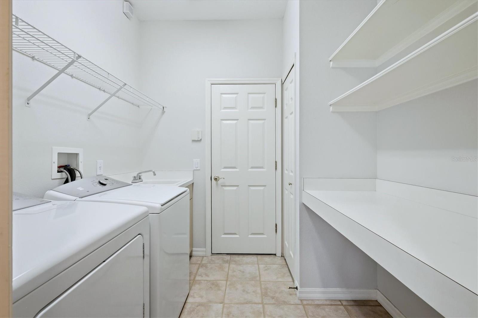 Image 25 of 47 For 6653 Windjammer Place