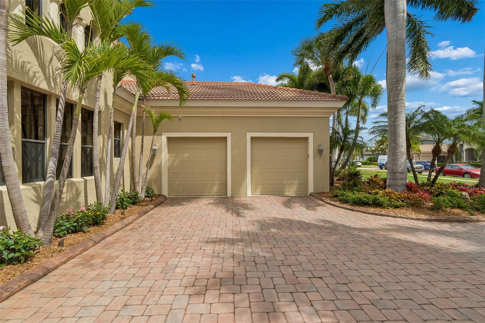 Image 4 of 99 For 5416 Tybee Island Drive