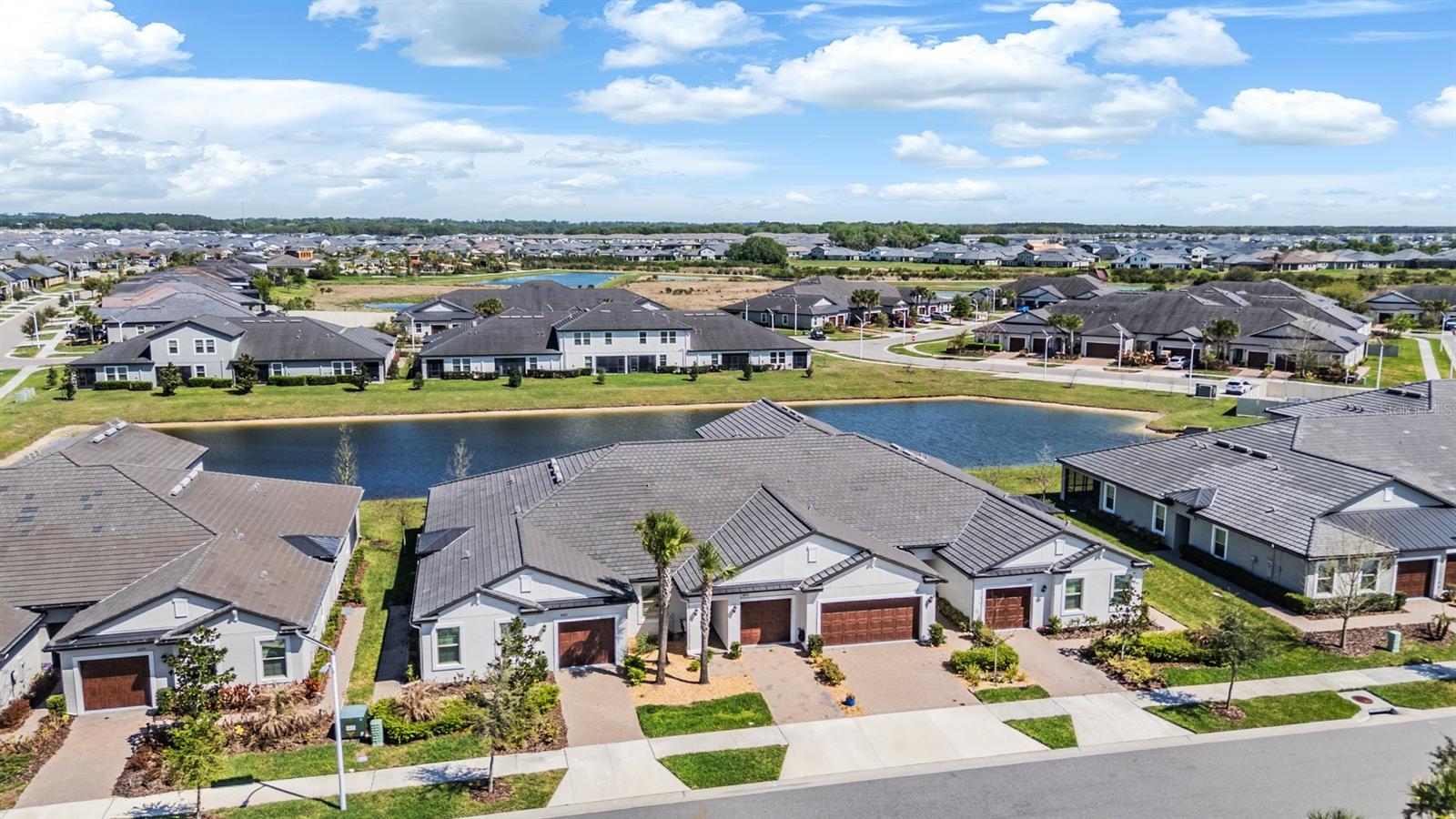 Image 6 of 98 For 10191 Echo Dock Loop