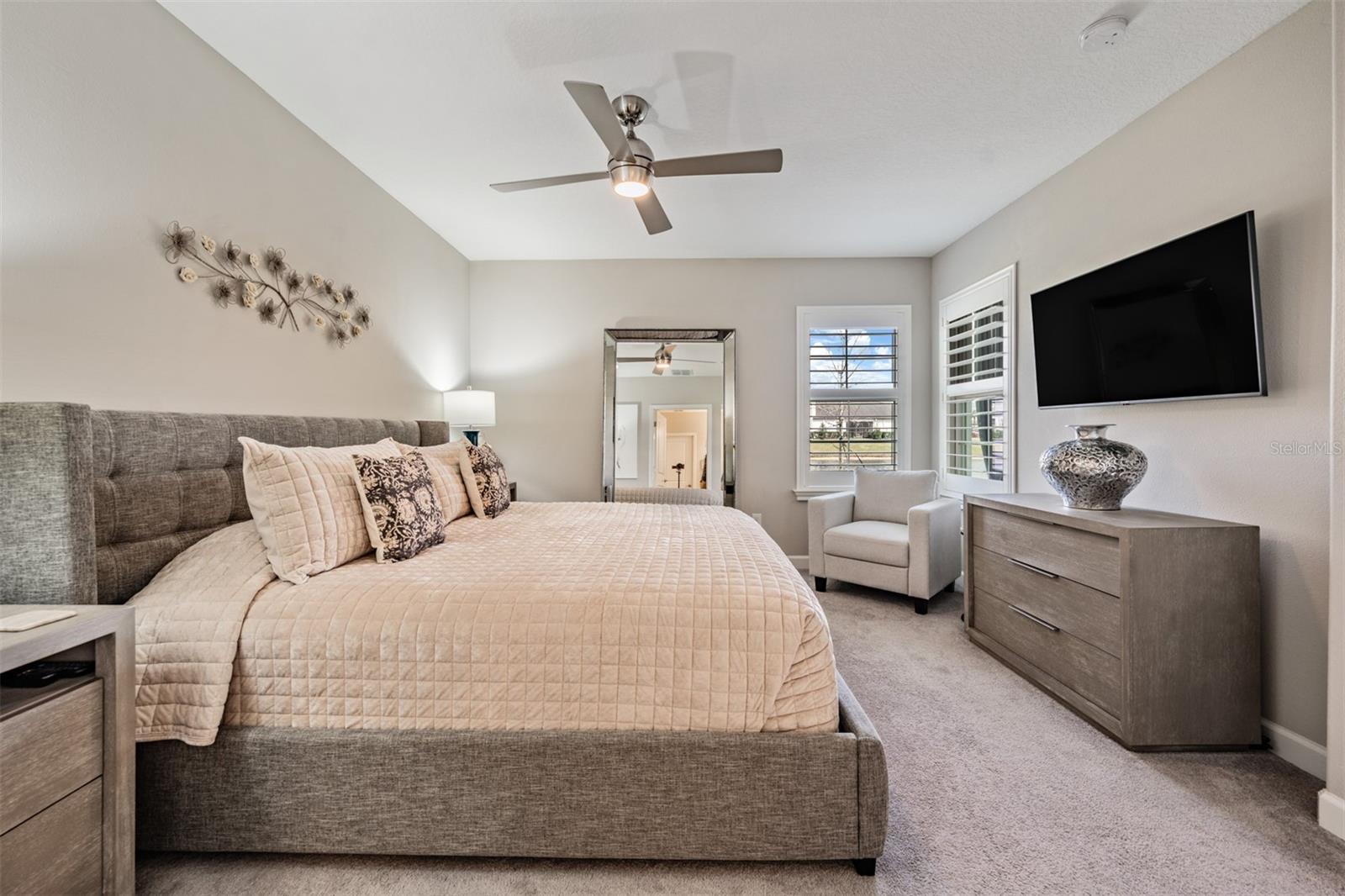 Image 8 of 98 For 10191 Echo Dock Loop