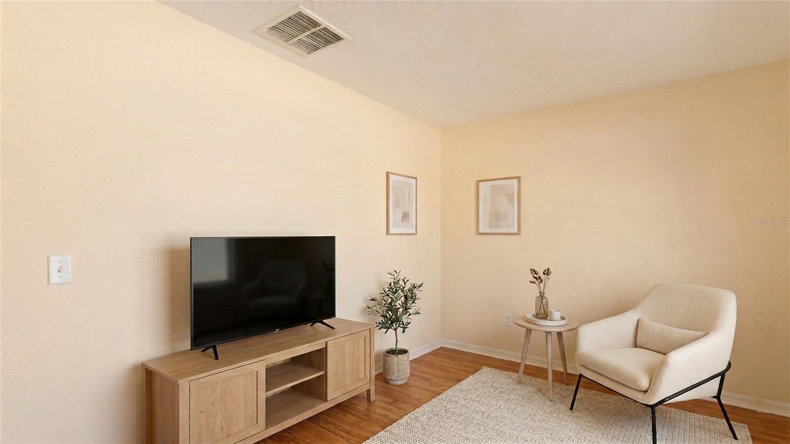 Image 18 of 21 For 7561 82nd Street