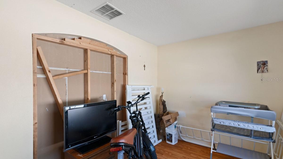 Image 19 of 21 For 7561 82nd Street