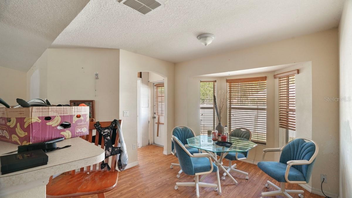 Image 5 of 21 For 7561 82nd Street