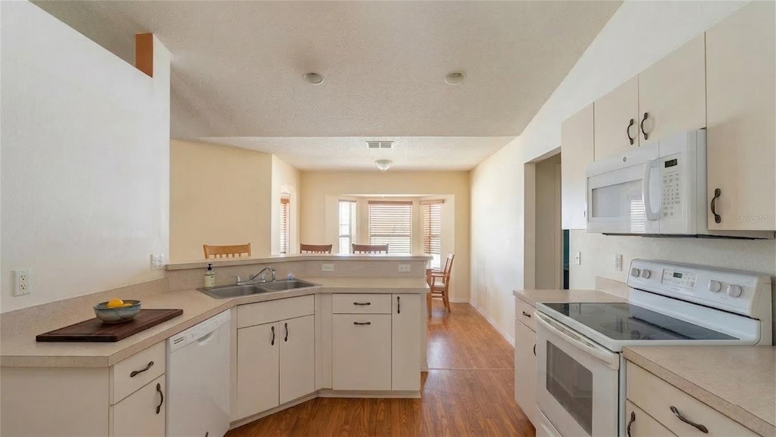 Image 8 of 21 For 7561 82nd Street