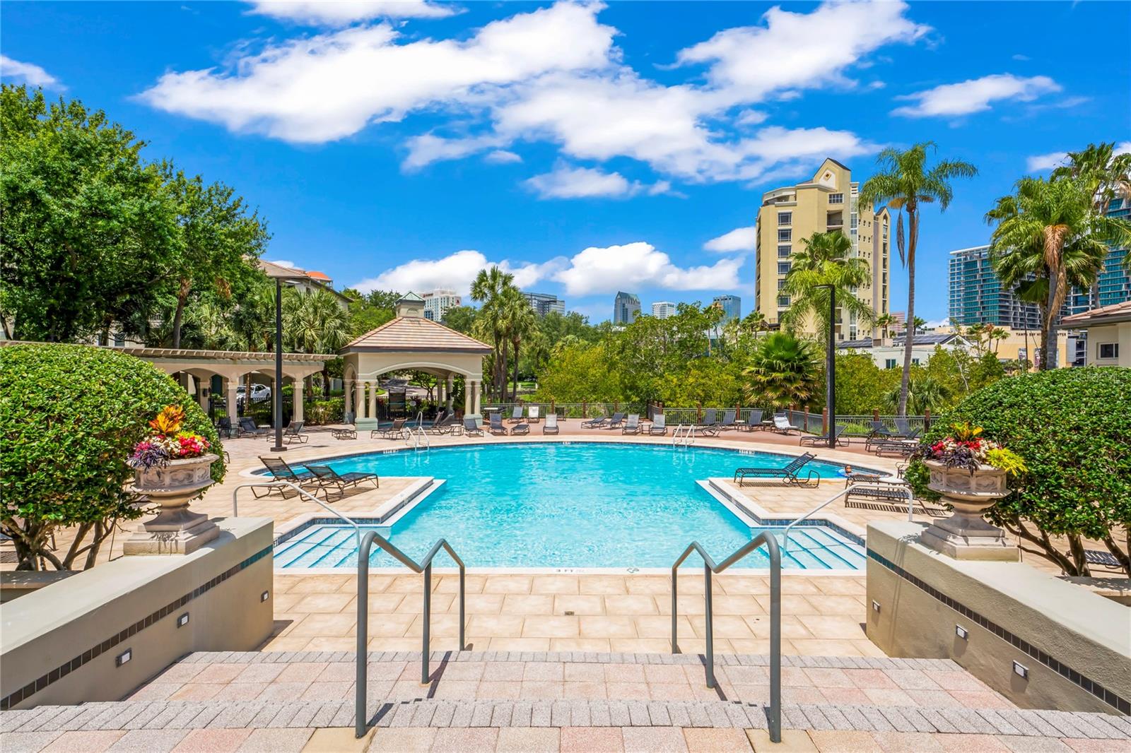 Image 33 of 44 For 625 Tropical Breeze Way