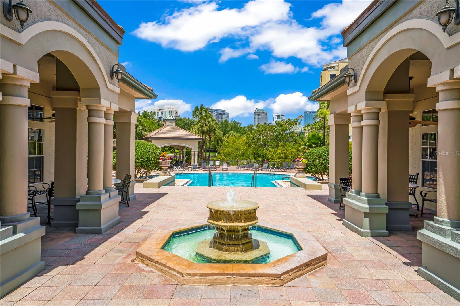 Image 35 of 44 For 625 Tropical Breeze Way