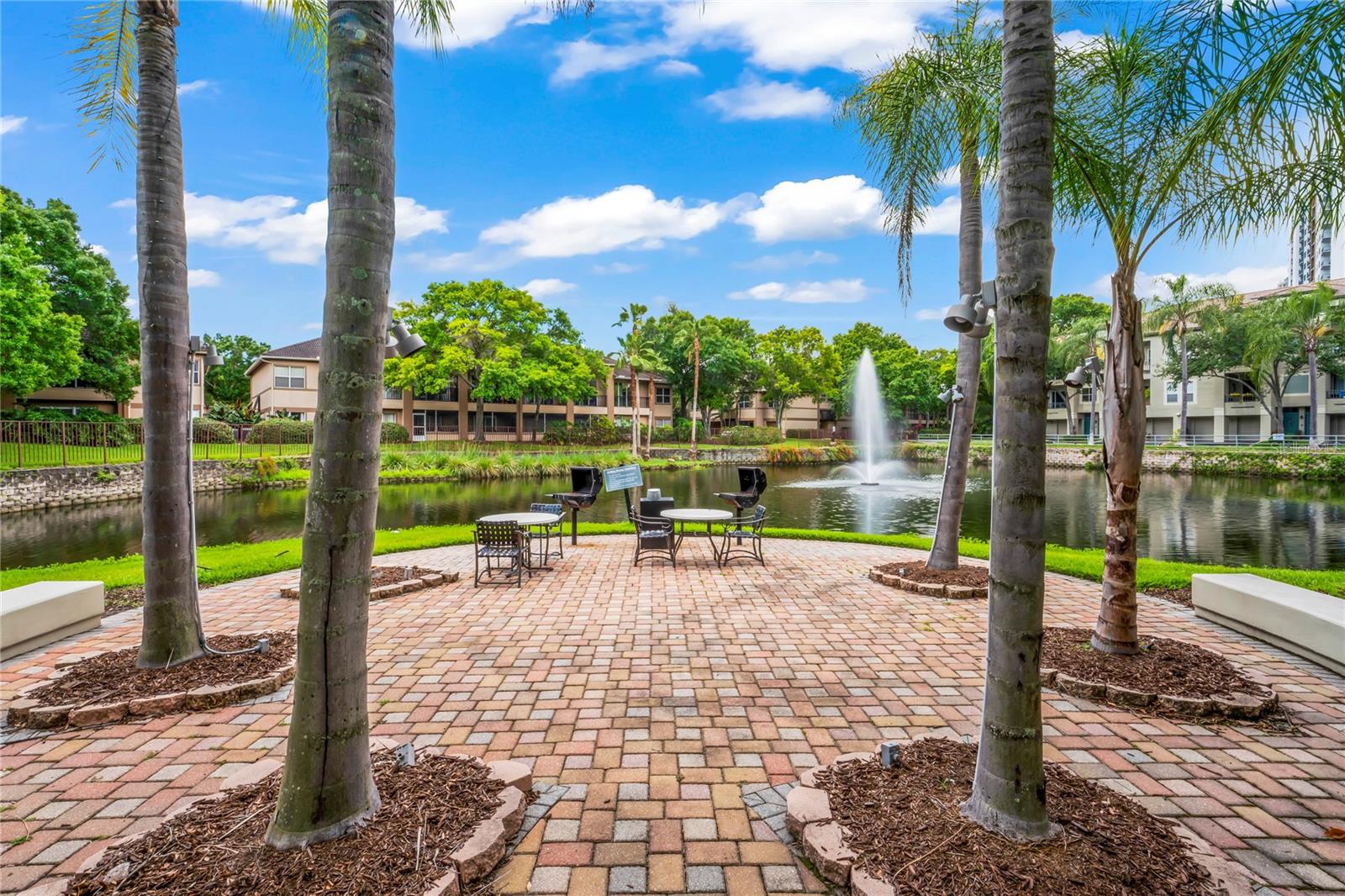 Image 40 of 44 For 625 Tropical Breeze Way