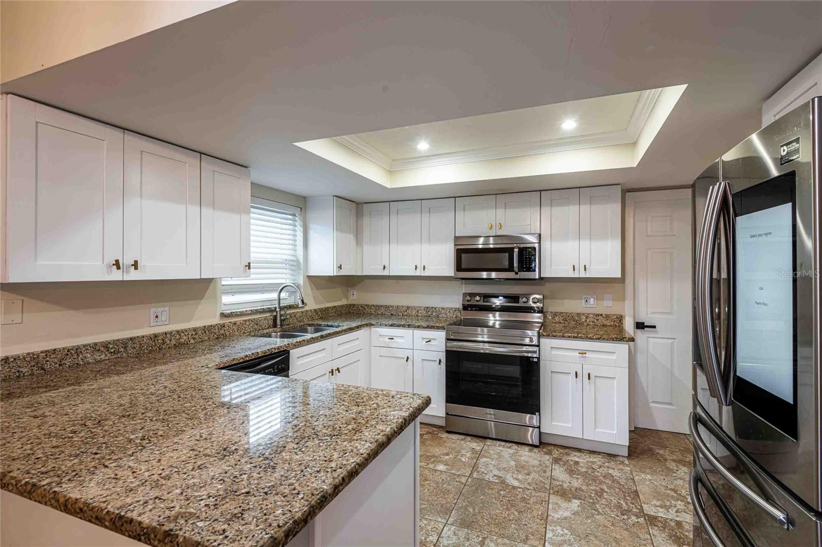 Image 12 of 27 For 12401 Rose Street