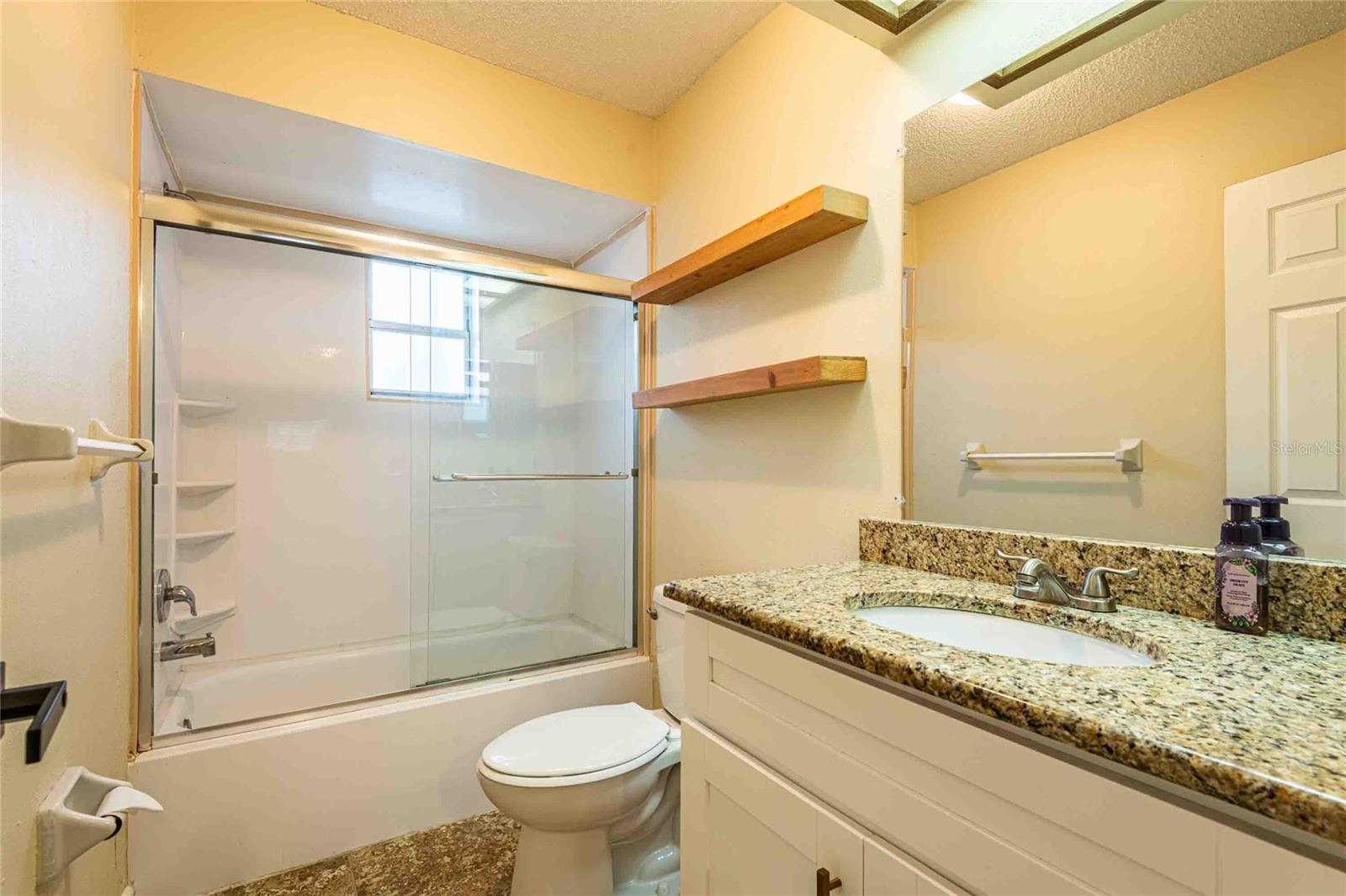 Image 19 of 27 For 12401 Rose Street