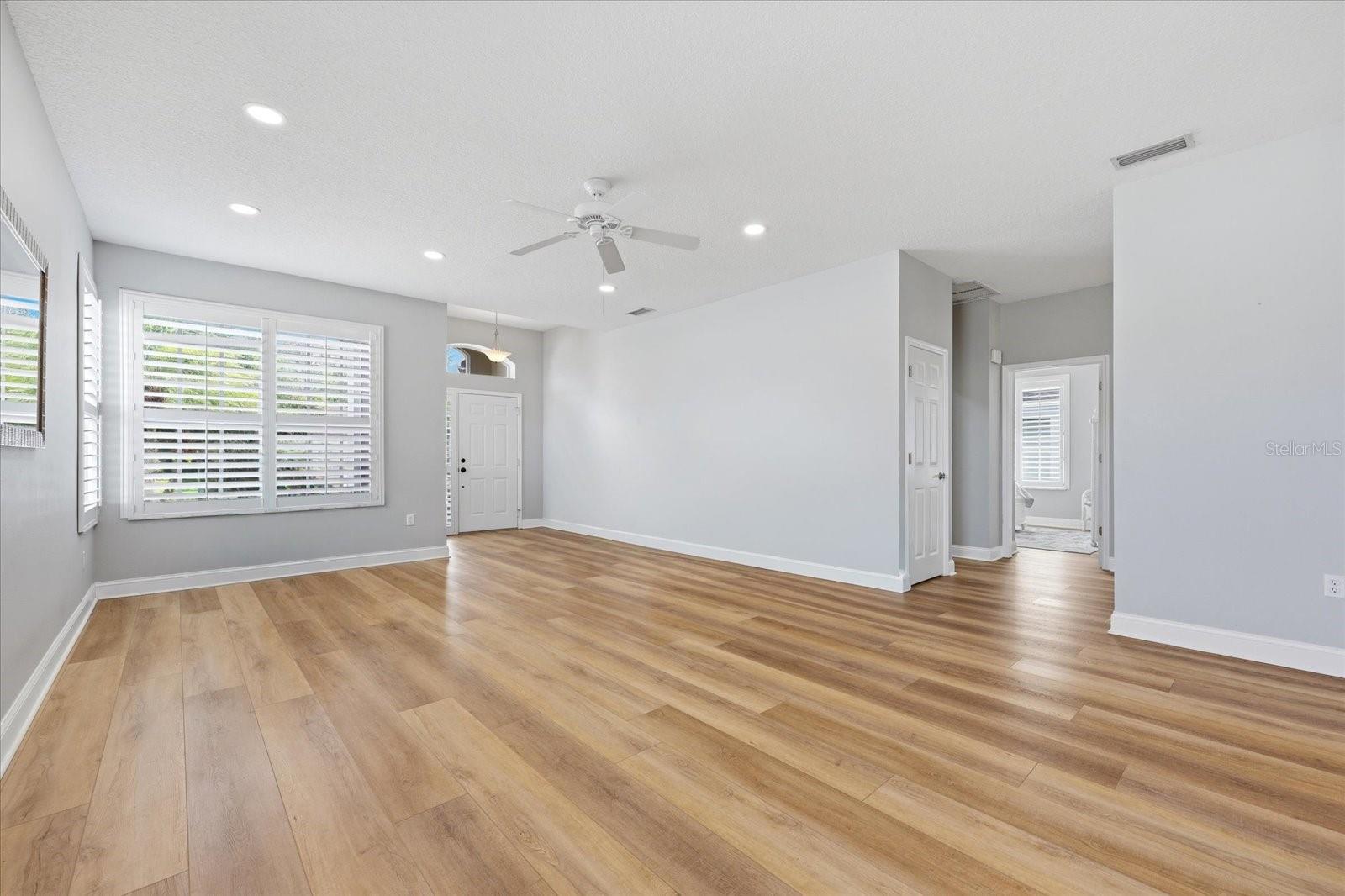 Image 11 of 42 For 1615 Orchardgrove Avenue