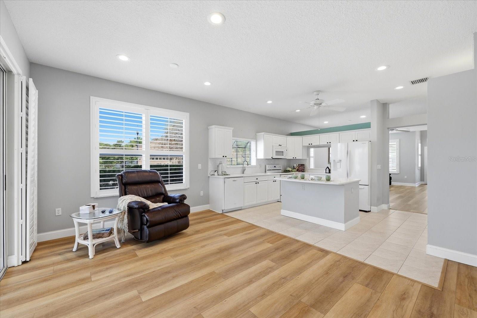 Image 18 of 42 For 1615 Orchardgrove Avenue