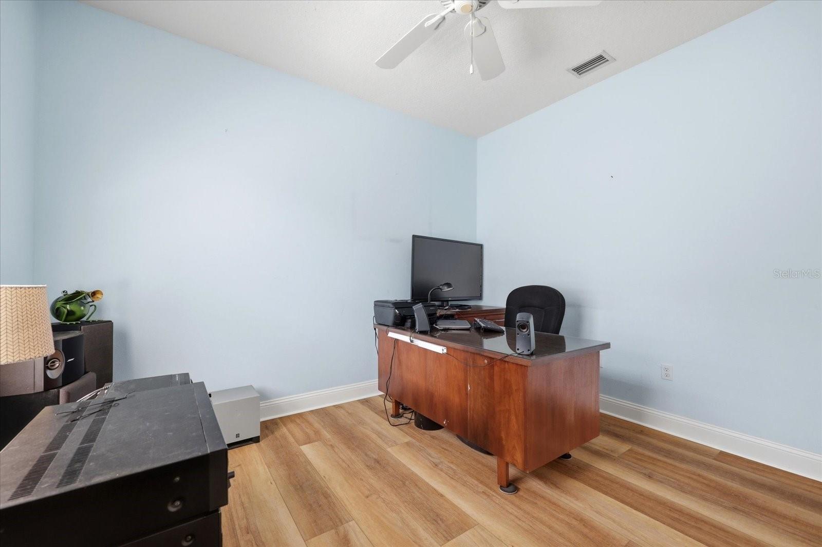 Image 24 of 42 For 1615 Orchardgrove Avenue