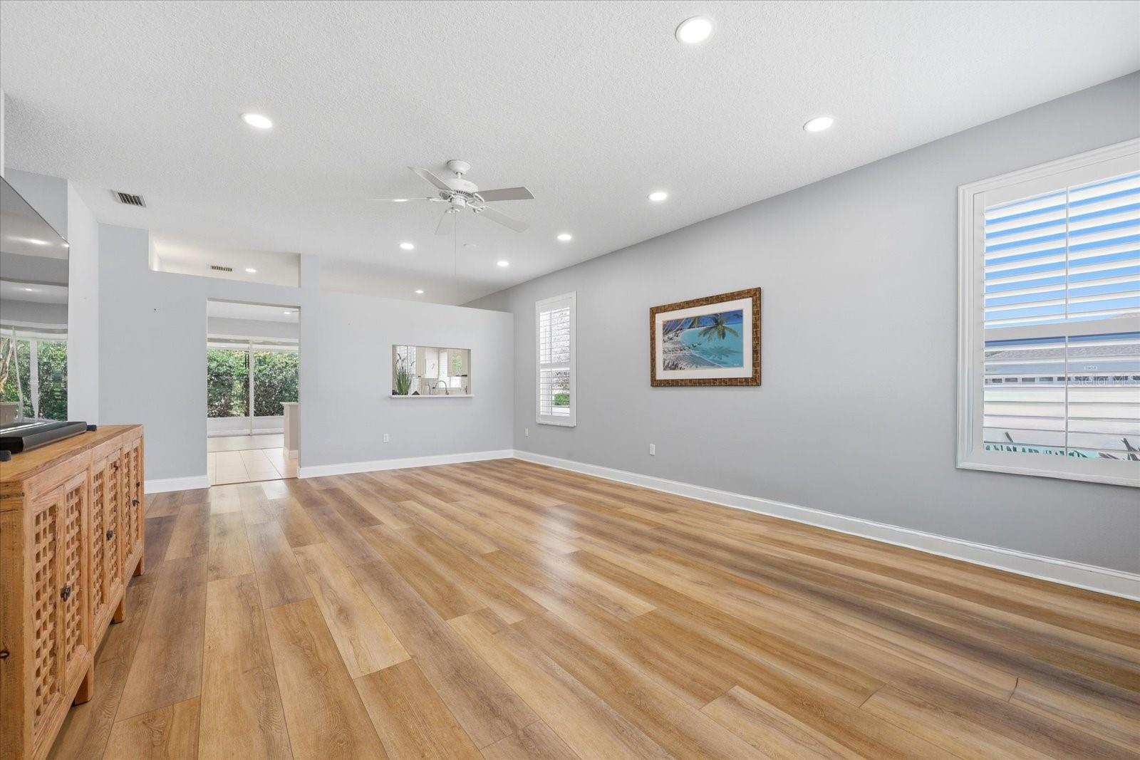 Image 6 of 42 For 1615 Orchardgrove Avenue