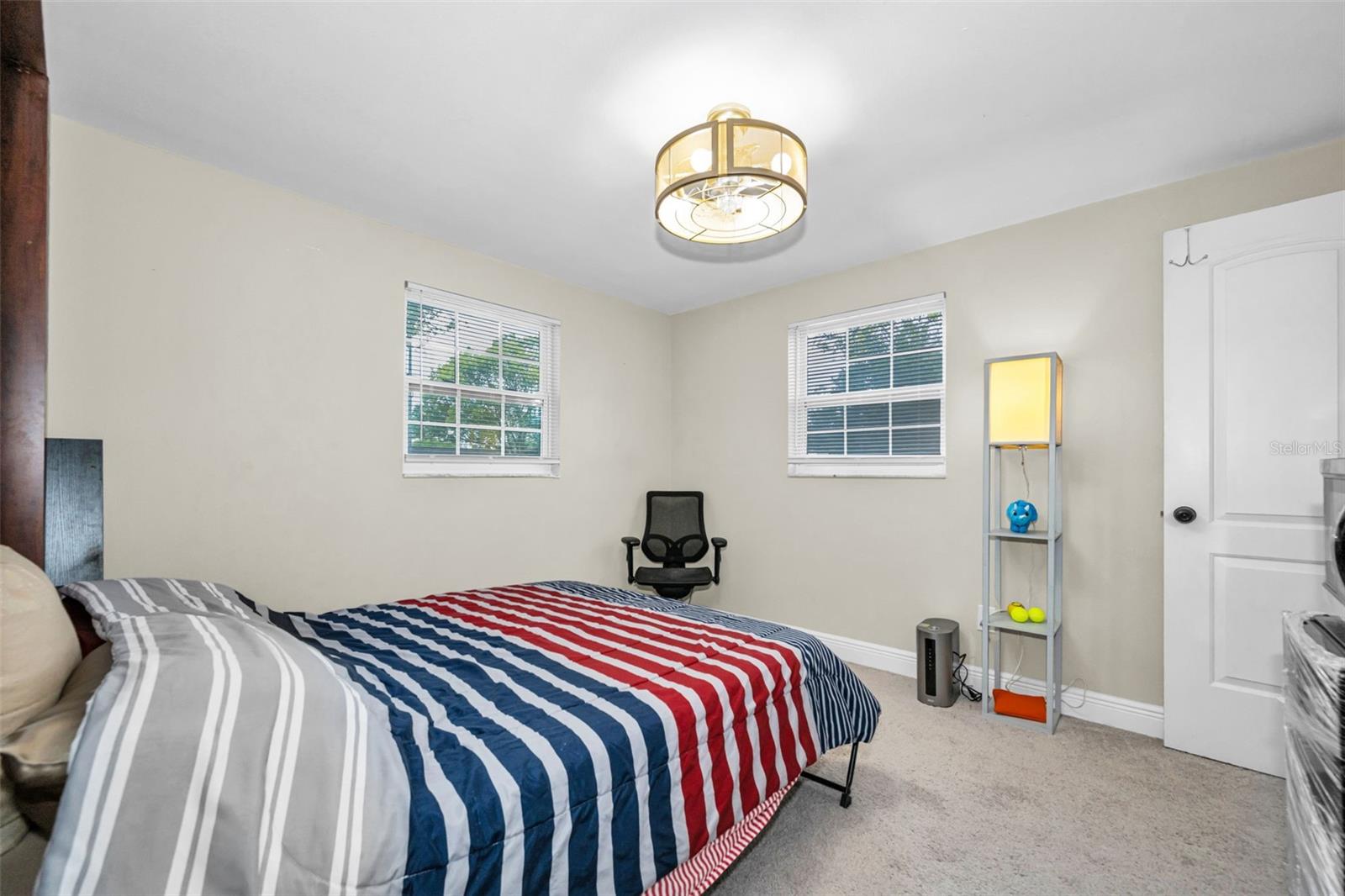 Image 15 of 32 For 801 Walnut Drive