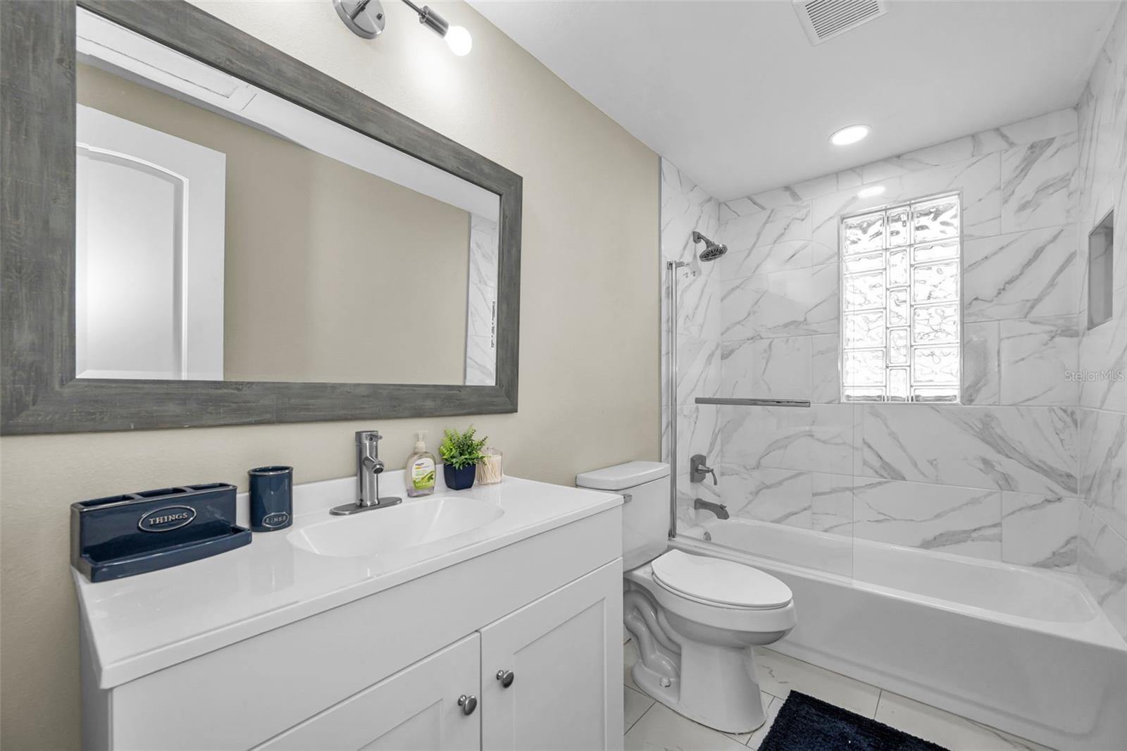 Image 20 of 32 For 801 Walnut Drive