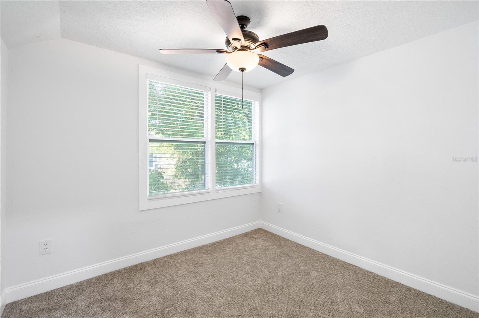 Image 40 of 53 For 718 34th Avenue S