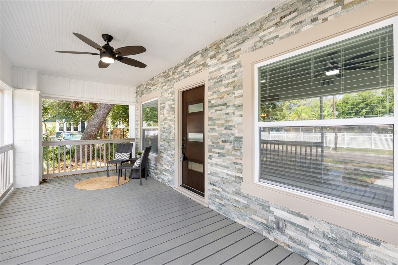 Image 5 of 53 For 718 34th Avenue S