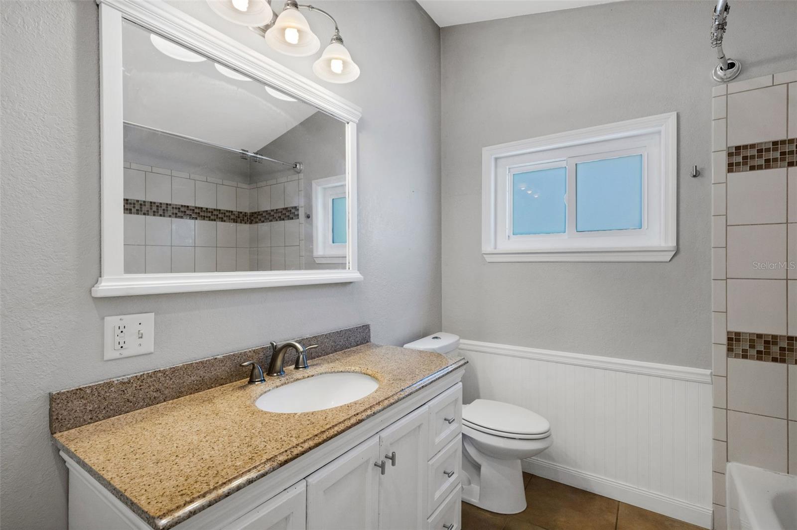 Image 23 of 38 For 11436 Ridgewood Circle