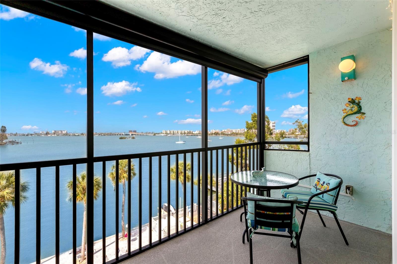 Image 14 of 31 For 1848 Shore Drive S 402