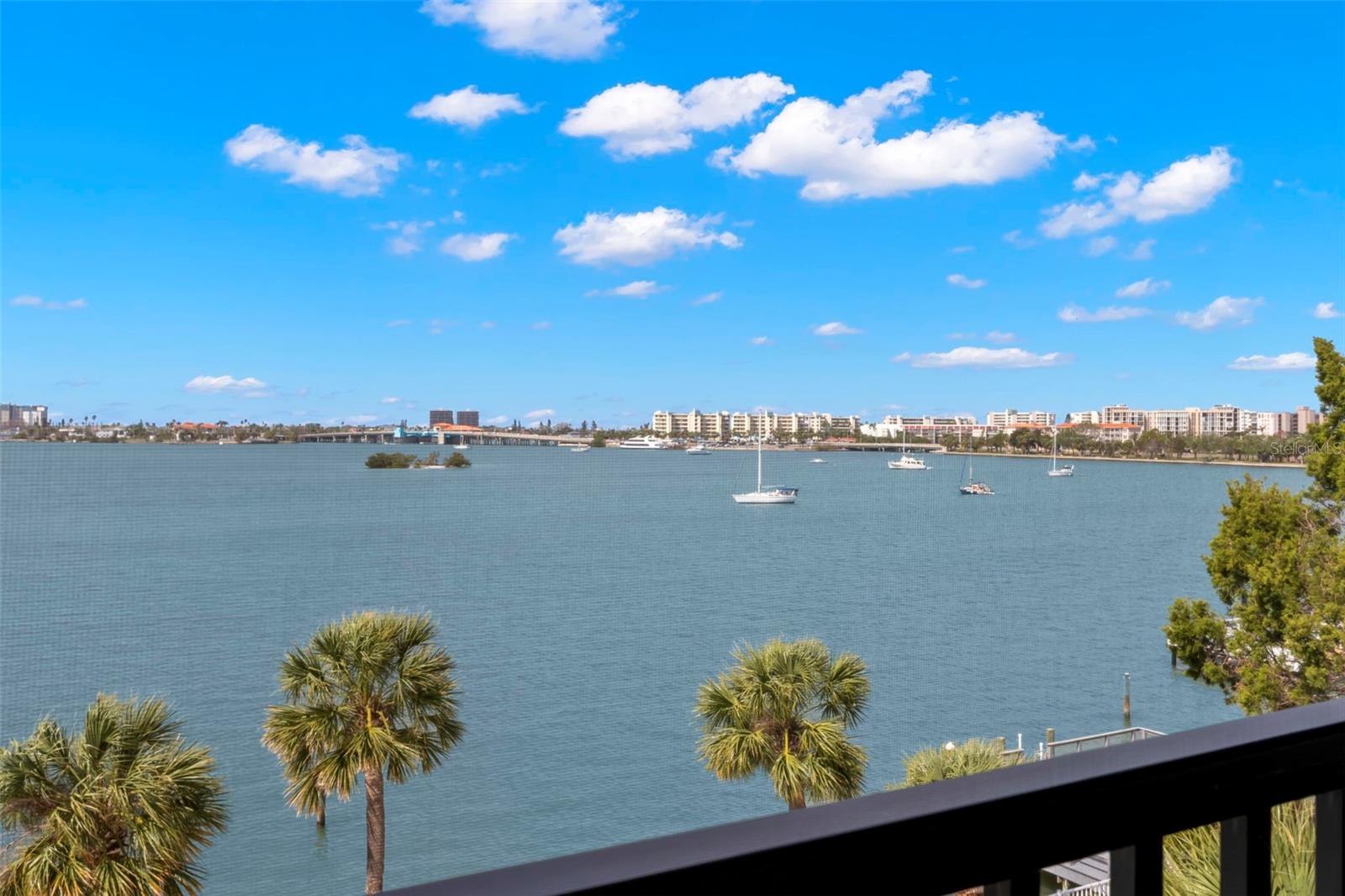 Image 15 of 31 For 1848 Shore Drive S 402