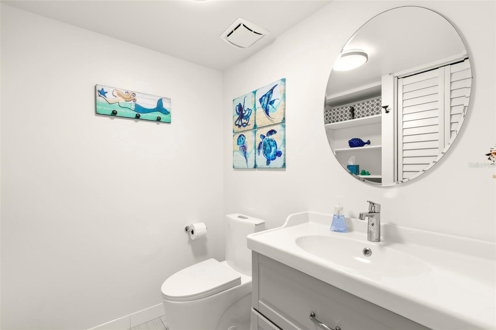 Image 17 of 31 For 1848 Shore Drive S 402