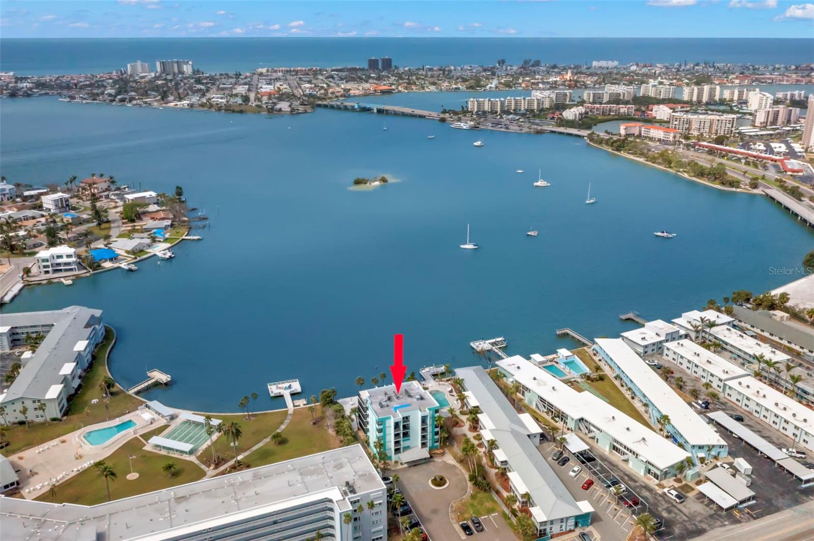 Image 28 of 31 For 1848 Shore Drive S 402