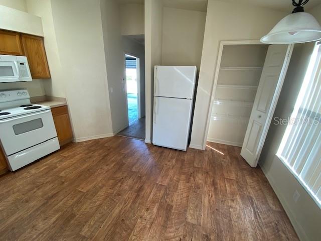 Image 4 of 10 For 513 Lindsay Anne Court