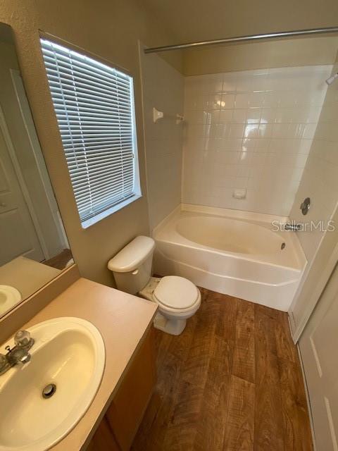 Image 8 of 10 For 513 Lindsay Anne Court