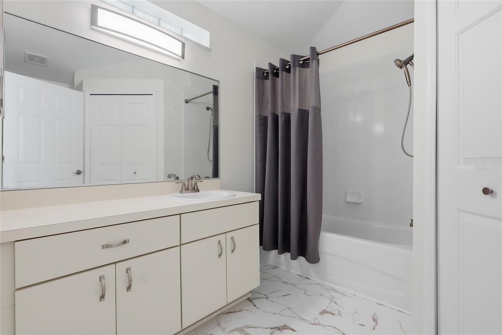 Image 11 of 25 For 4548 White Bay Circle