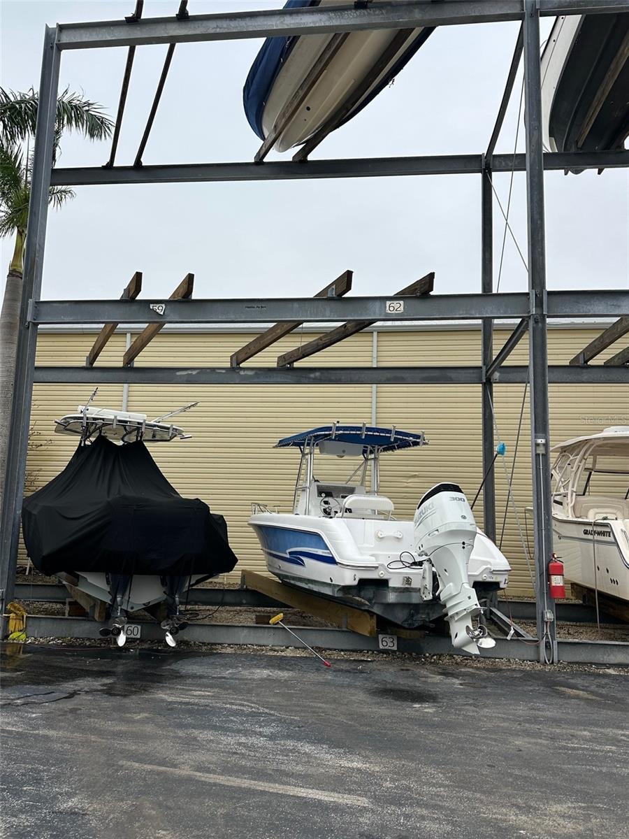 Image 2 of 2 For 103950 Overseas Highway Ru62