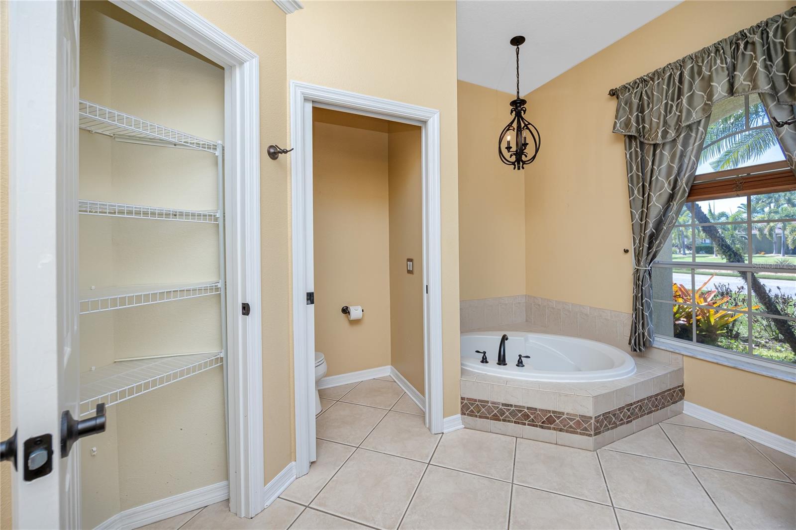 Image 22 of 49 For 9411 54th Court E