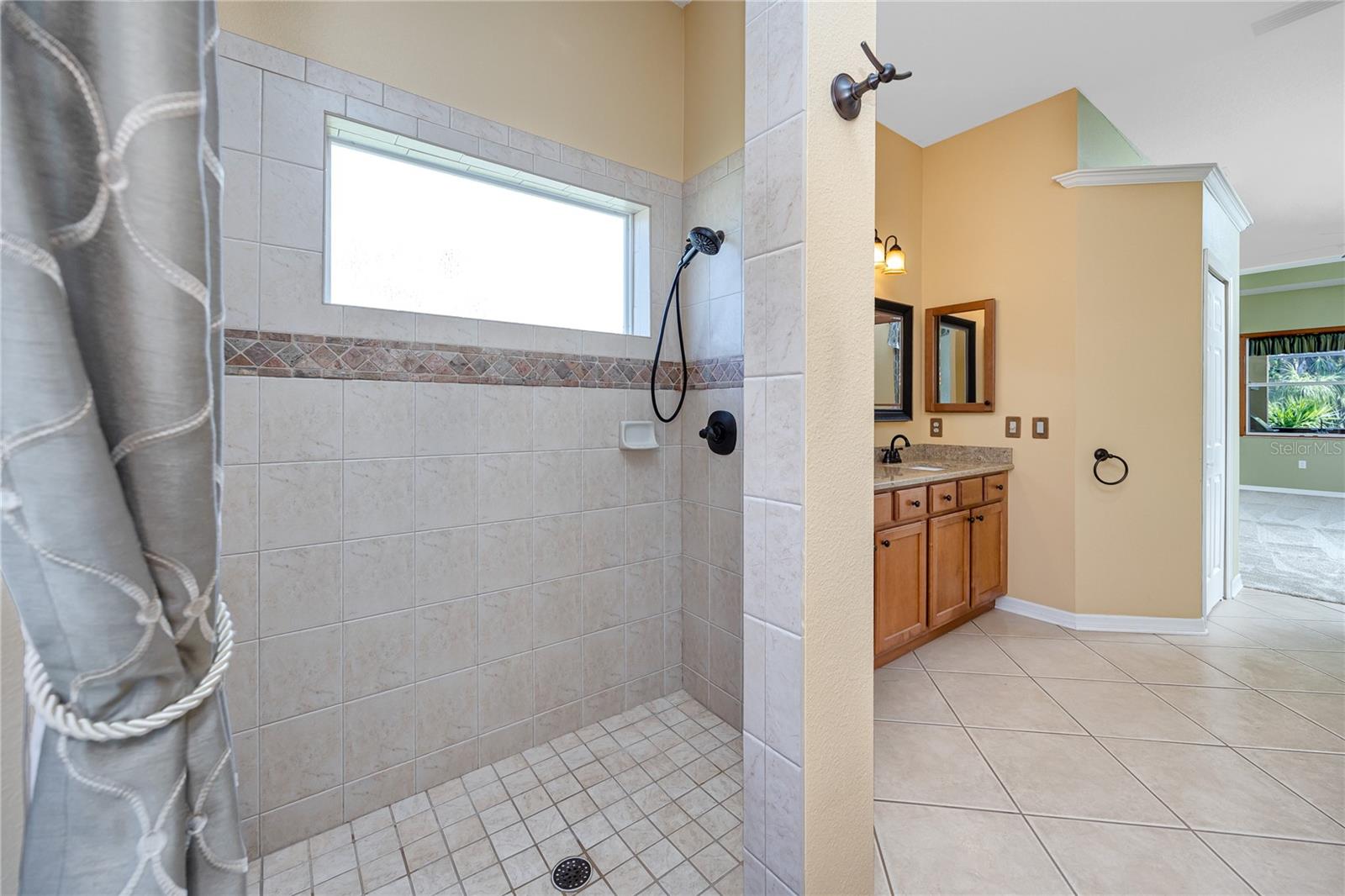 Image 23 of 49 For 9411 54th Court E