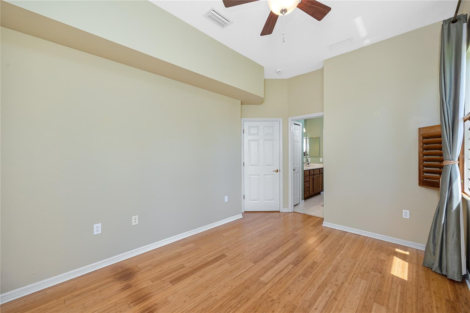 Image 29 of 49 For 9411 54th Court E