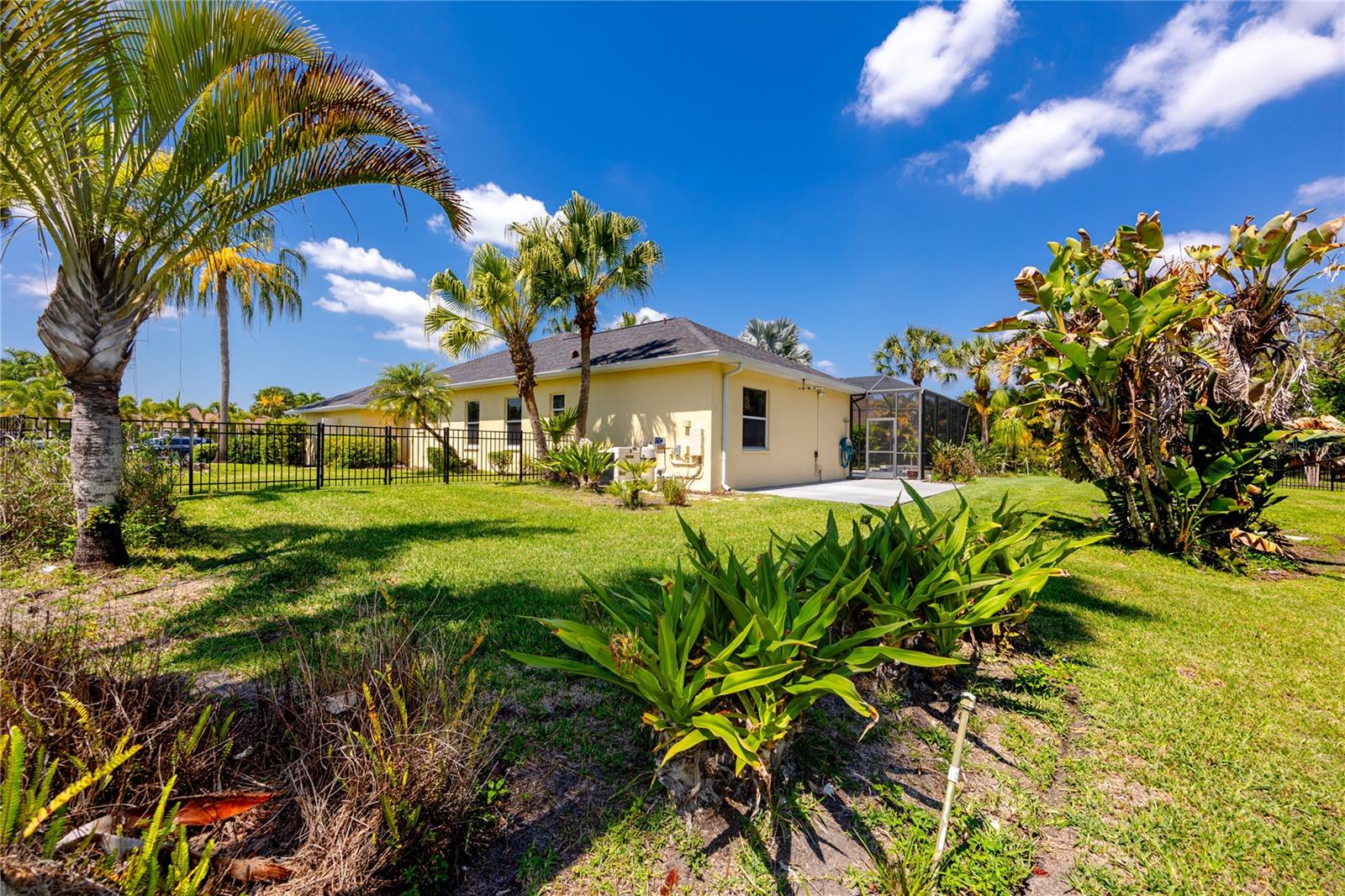 Image 39 of 49 For 9411 54th Court E