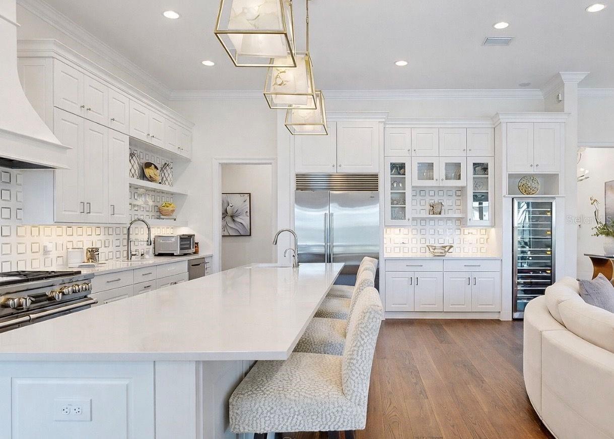 Listing photo id 19 for 716 Pinckney Drive