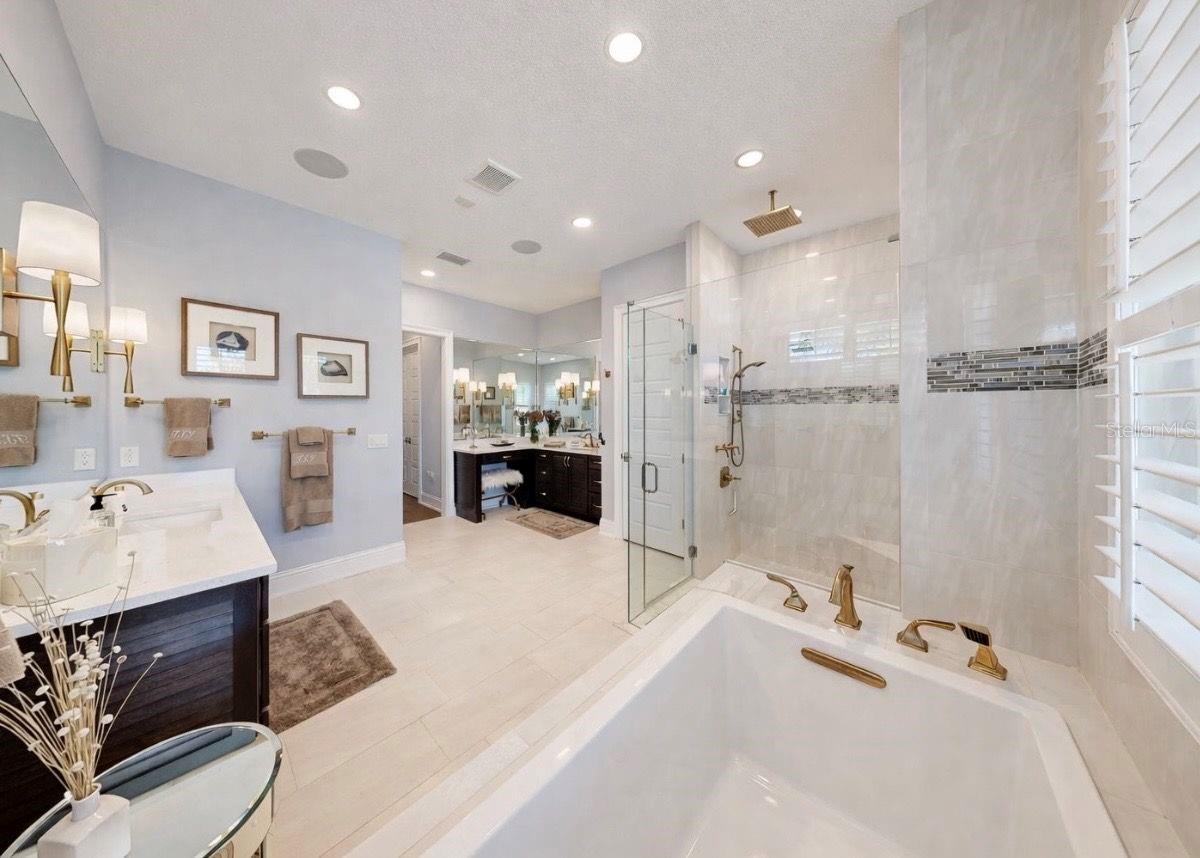 Listing photo id 27 for 716 Pinckney Drive